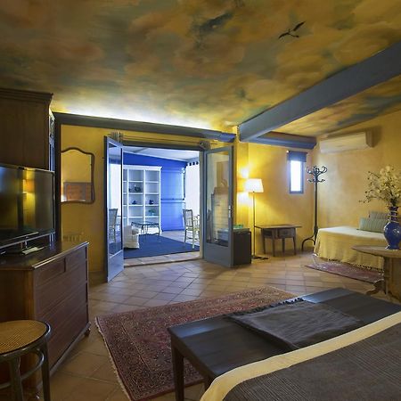 פרטלדה Hostal Blau מראה חיצוני תמונה