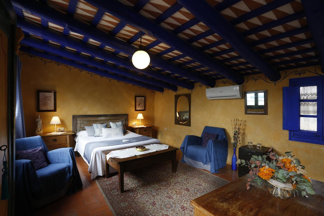 פרטלדה Hostal Blau מראה חיצוני תמונה