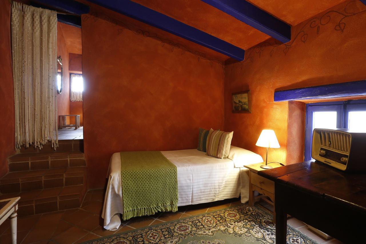 פרטלדה Hostal Blau מראה חיצוני תמונה
