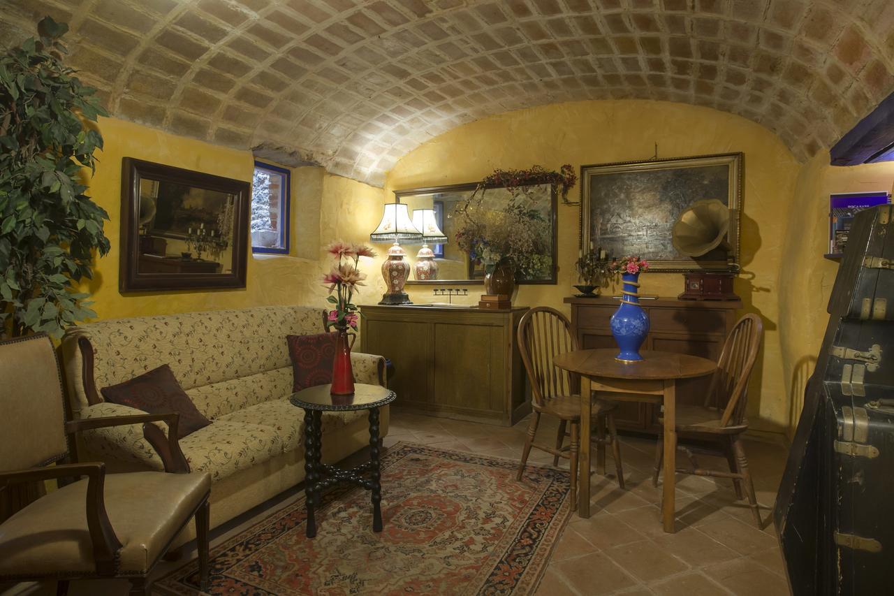 פרטלדה Hostal Blau מראה חיצוני תמונה