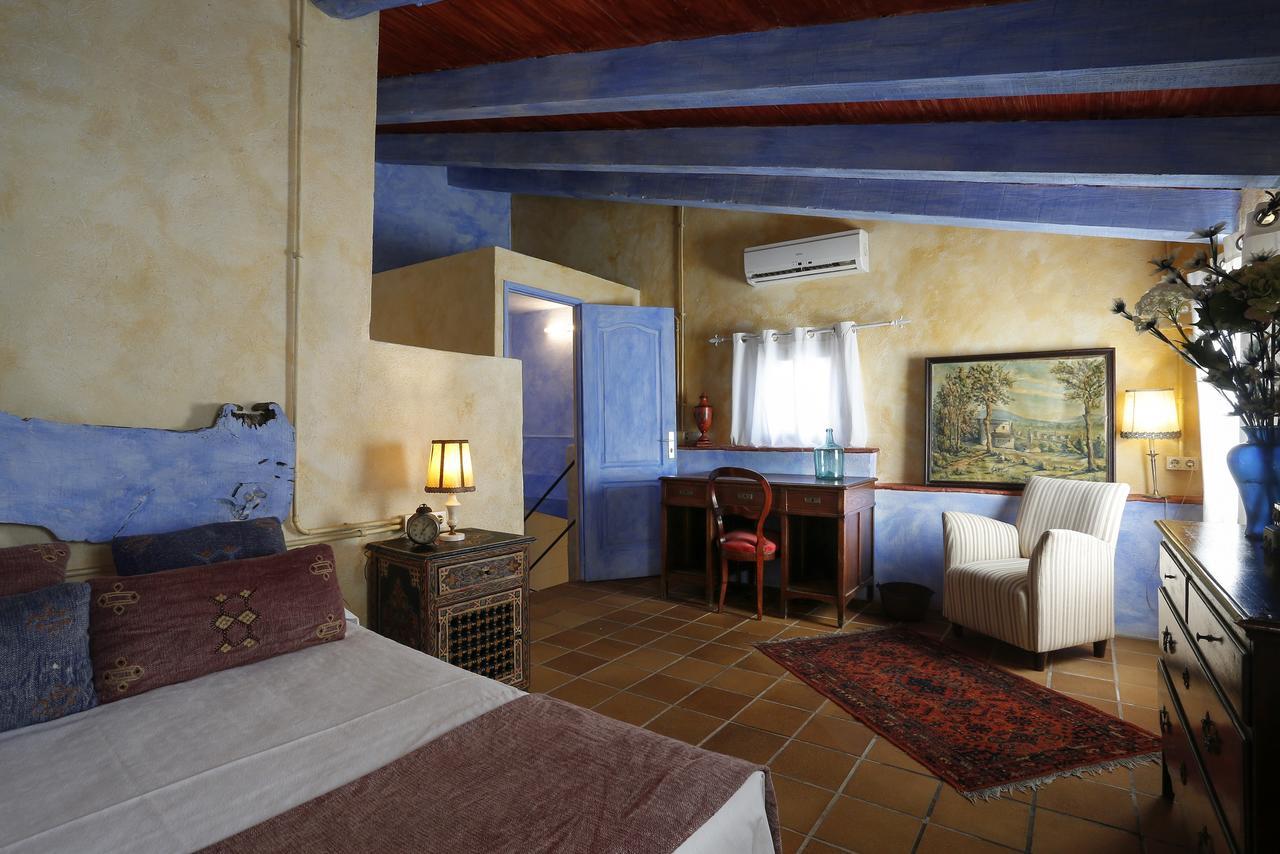 פרטלדה Hostal Blau מראה חיצוני תמונה